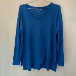 Long sleeved v-neck
